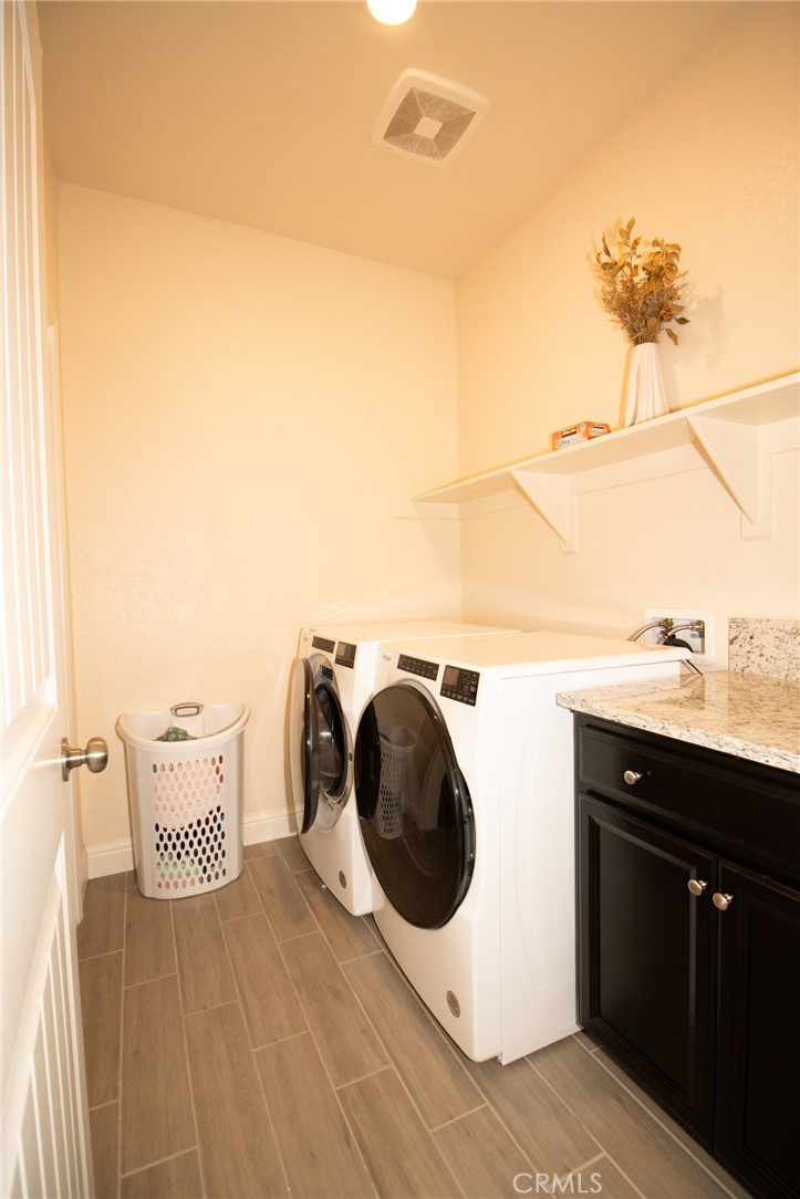 2482 Valdes Drive Merced, CA 95340 - Photo 40 of 46