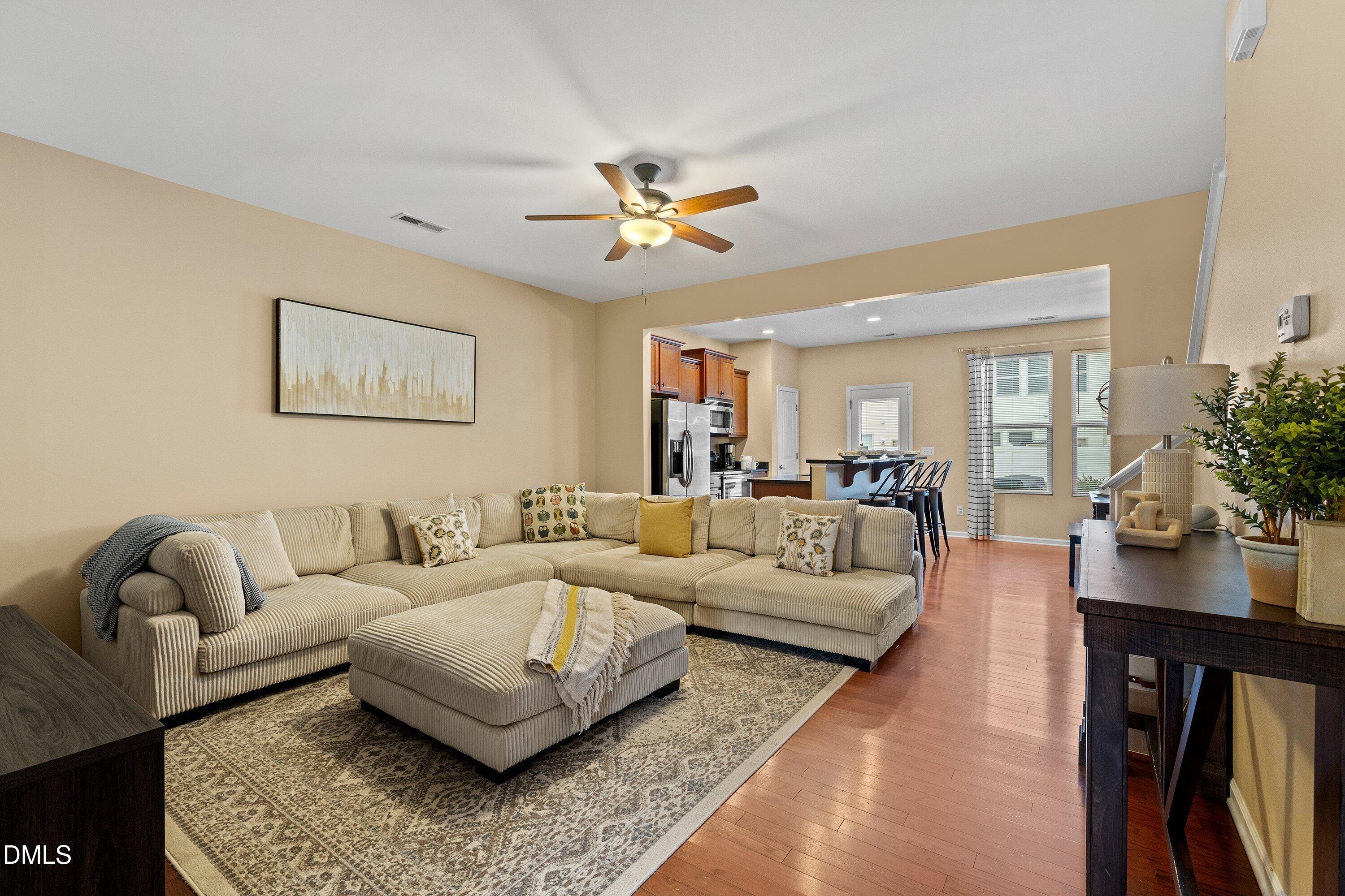 305 Leighann Ridge Lane Rolesville, NC 27571 - Photo 4 of 35 305 Leighann Ridge Ln_1376