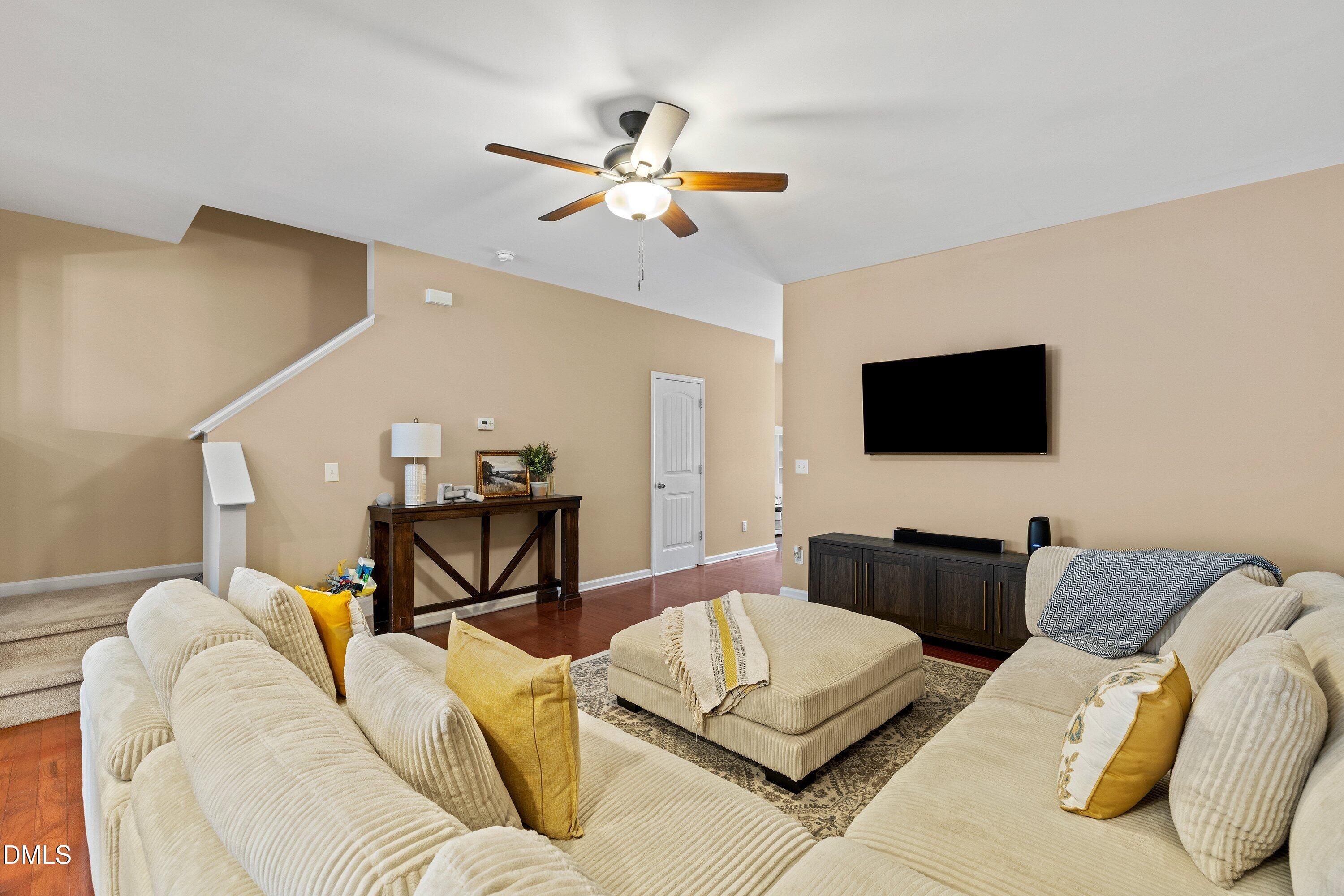 305 Leighann Ridge Lane Rolesville, NC 27571 - Photo 7 of 35 305 Leighann Ridge Ln_1391