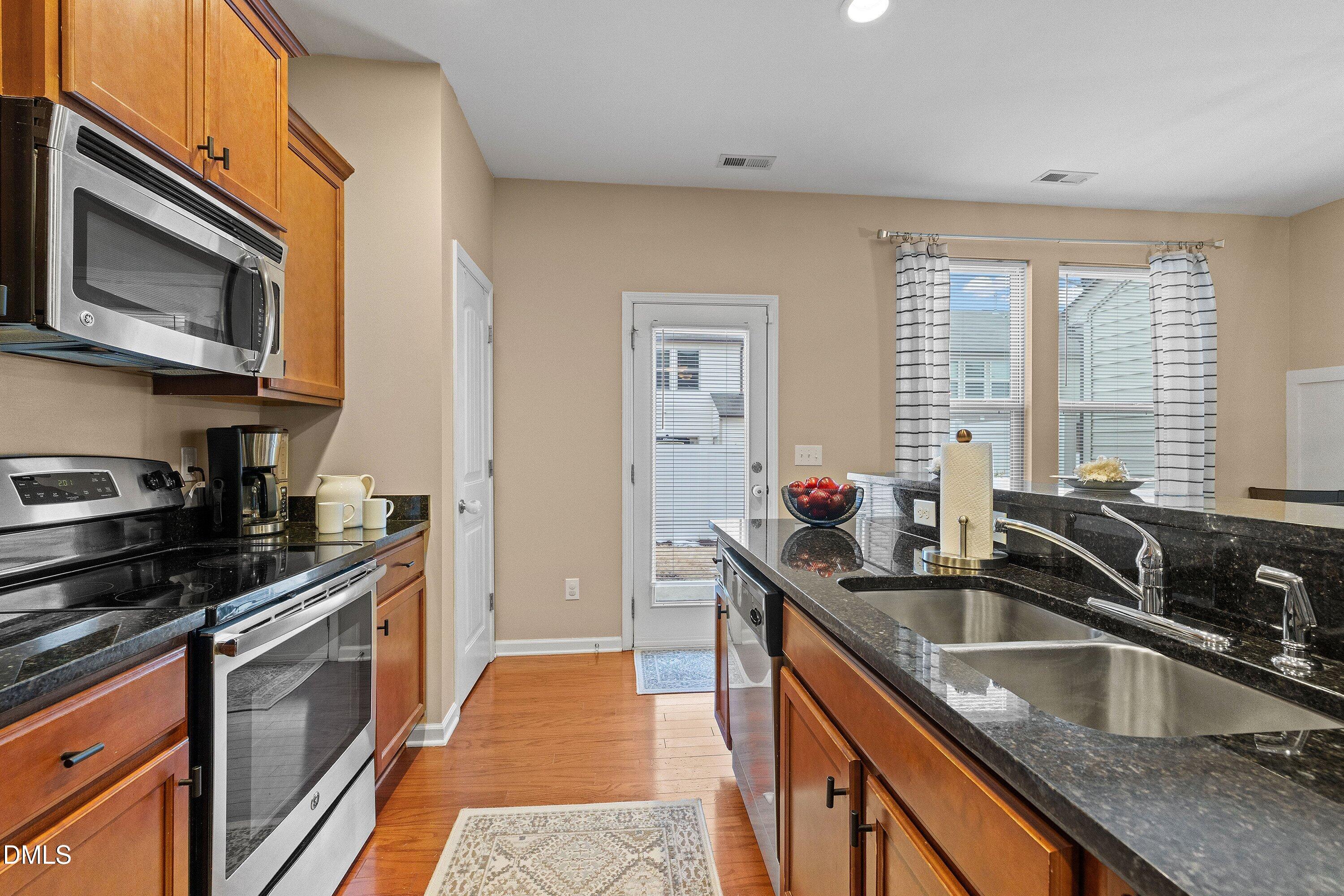 305 Leighann Ridge Lane Rolesville, NC 27571 - Photo 10 of 35 305 Leighann Ridge Ln_1431