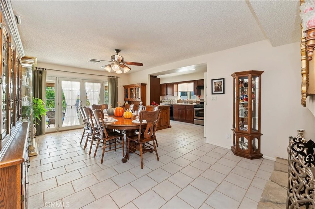 443 Termino Avenue Corona, CA 92879 - Photo 17 of 28