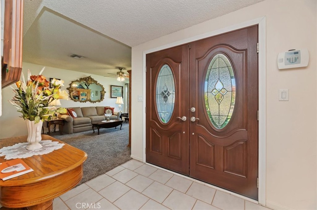 443 Termino Avenue Corona, CA 92879 - Photo 8 of 28