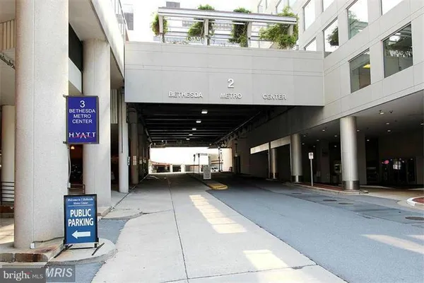 $2,000 | 7500 Woodmont Avenue, Unit S209, Bethesda, MD 20814