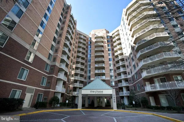 $2,000 | 7500 Woodmont Avenue, Unit S209, Bethesda, MD 20814