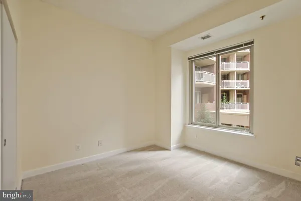 $2,000 | 7500 Woodmont Avenue, Unit S209, Bethesda, MD 20814