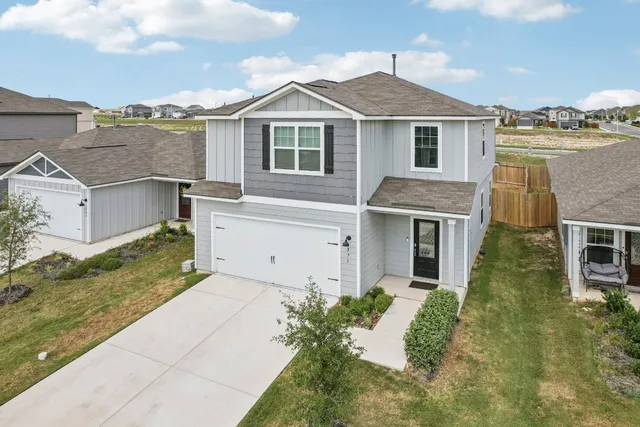 $399,999 | 571 Aplite Pass, Maxwell, TX 78656