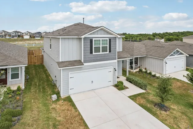 $399,999 | 571 Aplite Pass, Maxwell, TX 78656