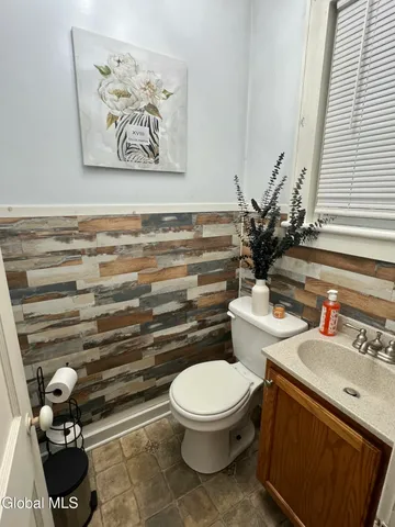 $220,000 | 20 Elm Street, Granville, NY 12832