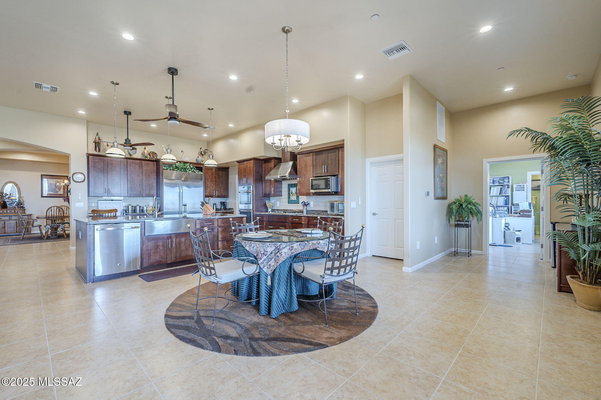 3885 West Anklam Road Tucson, AZ 85745 - Photo 10 of 42 KITCHEN/DINING AREA