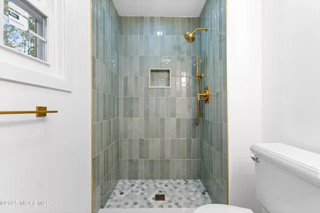 $699,000 | 75 Ohio Avenue, Middletown, NJ 07758