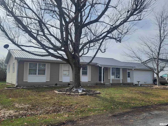 $159,900 | 904 South Sunset Drive, Pinckneyville, IL 62274