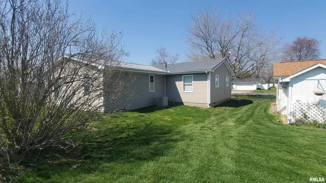 $159,900 | 904 South Sunset Drive, Pinckneyville, IL 62274