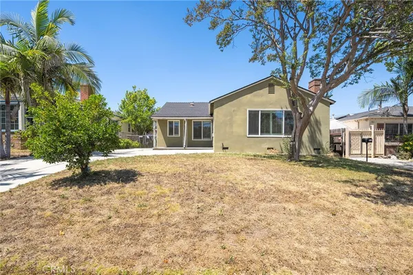 $1,350,000 | 305-307 East Hellman Avenue, Alhambra, CA 91801