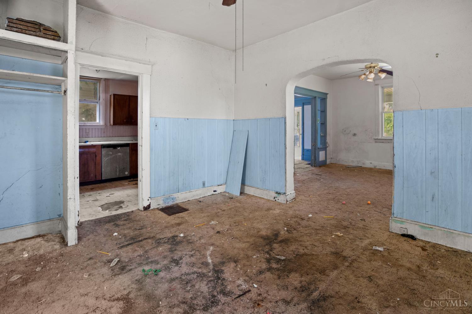 6207 Roe Street Cincinnati, OH 45227 - Photo 12 of 24 Gallery Image 12