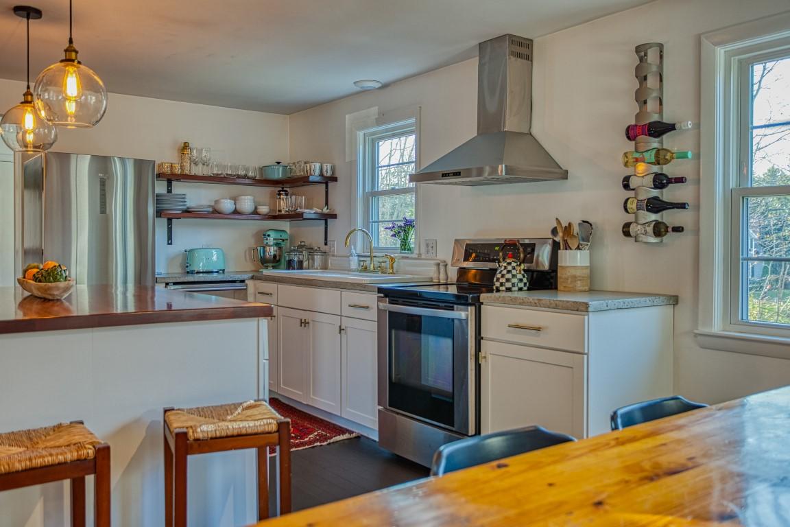 323 Ocean Point Road East Boothbay, ME 04544 - Photo 15 of 36 16