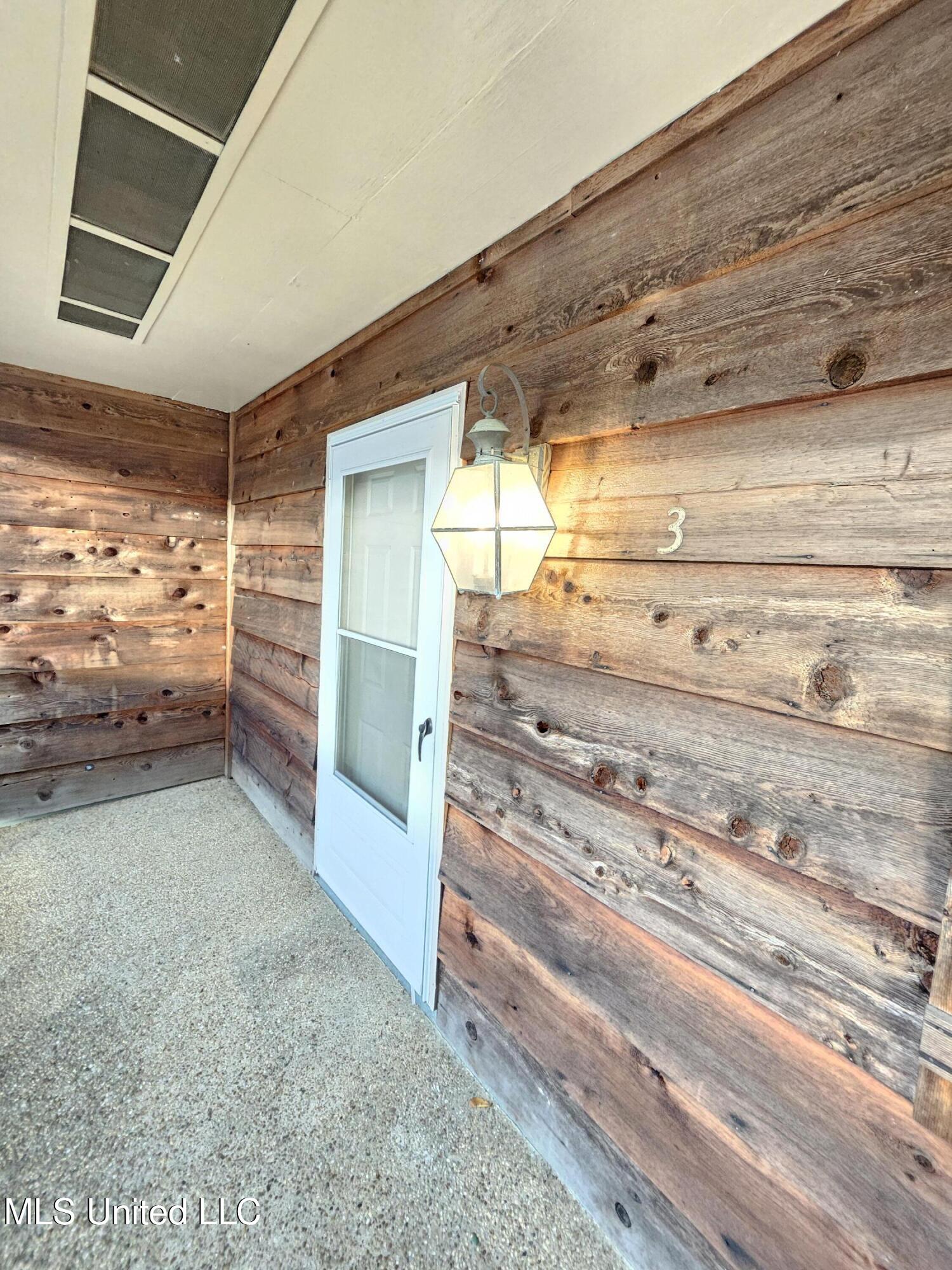 90 Porters Chapel Road, Unit 3 Vicksburg, MS 39180 - Photo 1 of 21 14300