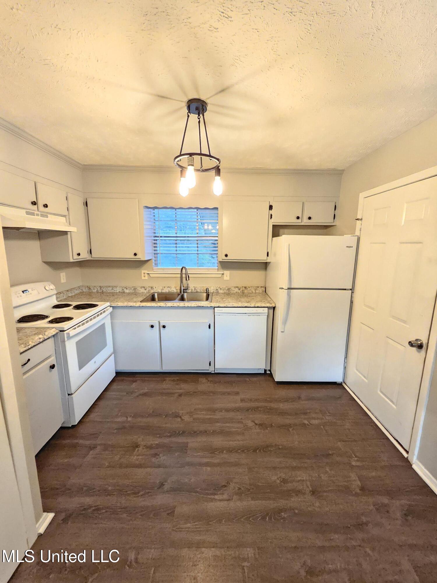 90 Porters Chapel Road, Unit 3 Vicksburg, MS 39180 - Photo 7 of 21 14062