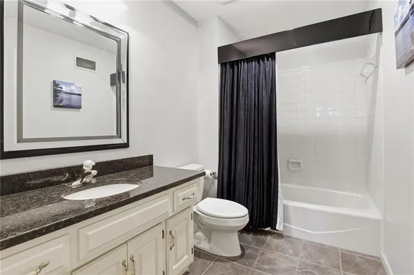 $695,000 | 12313 Pembroke Lane, Leawood, KS 66209