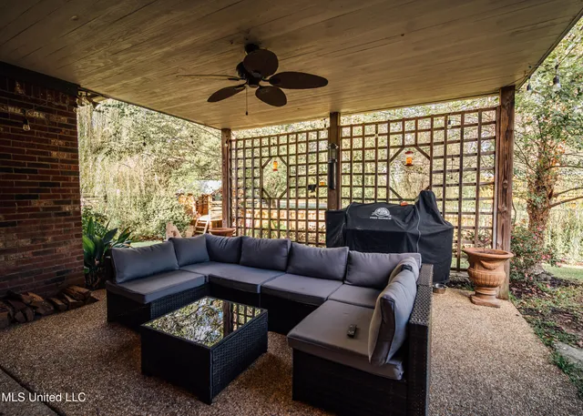 $344,000 | 110 Timbercrest Lane, Brandon, MS 39047