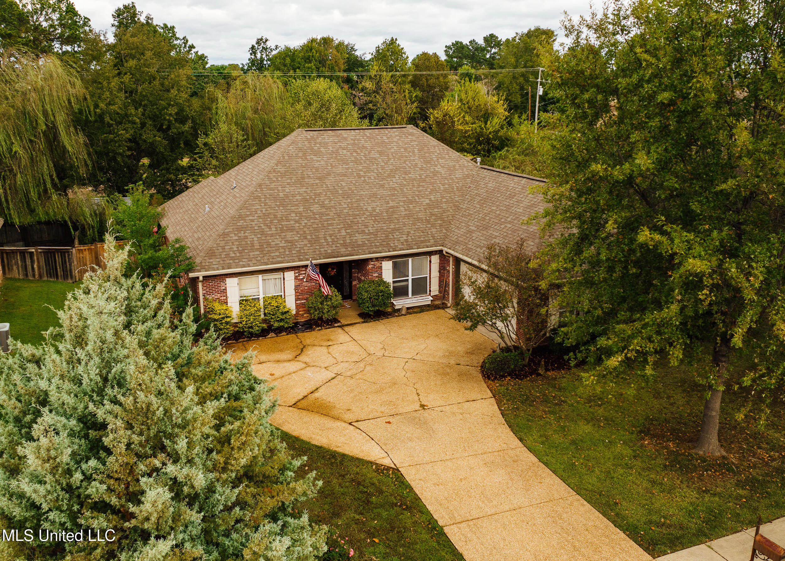 110 Timbercrest Lane Brandon, MS 39047 - Photo 2 of 22 2