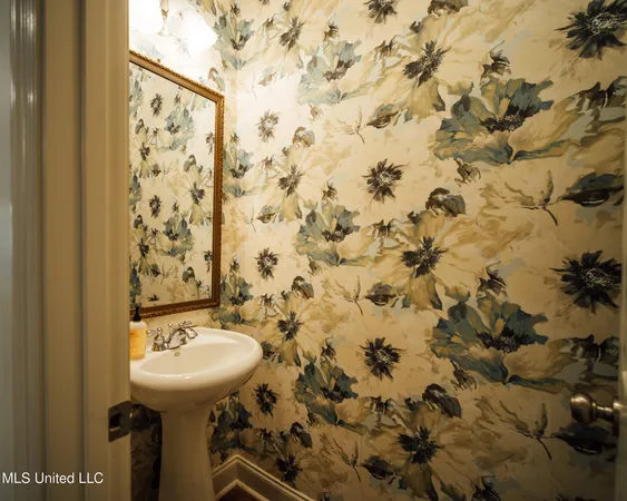 $324,000 | 110 Timbercrest Lane, Brandon, MS 39047