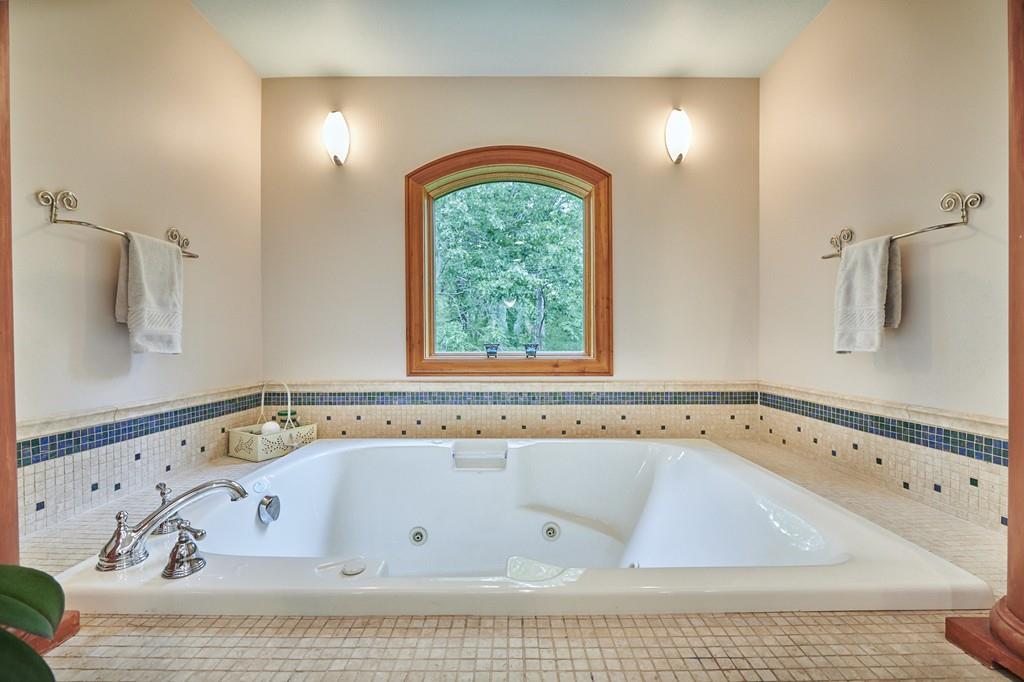 82 Coles Meadow Road Northampton, MA 01060 - Photo 14 of 41 Gallery Image 14