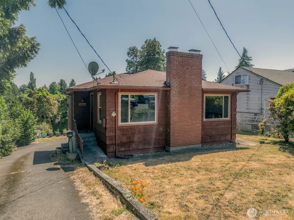 $400,000 | 2124 North Callow Avenue, Bremerton, WA 98312