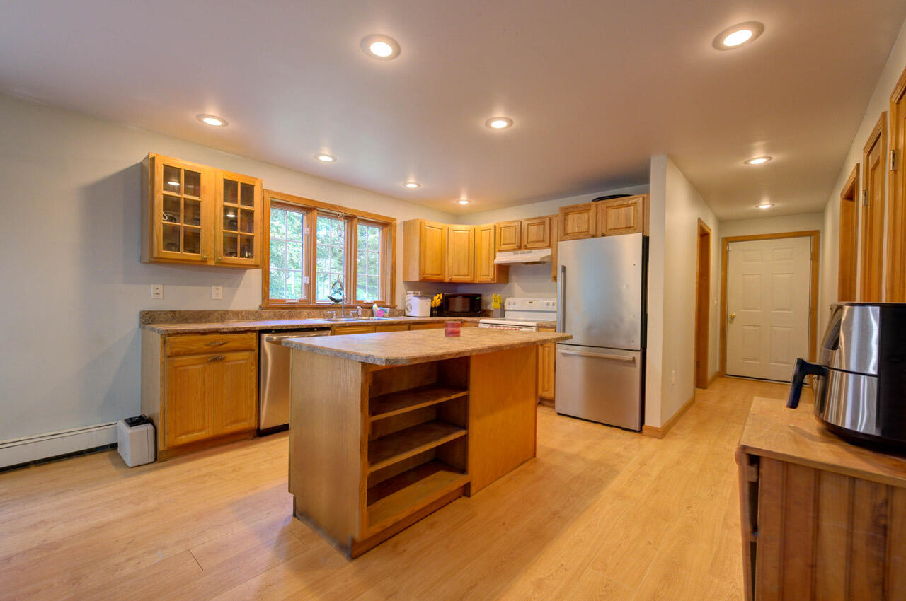 146 Lower Round Pond Road Bristol, ME 04539 - Photo 9 of 53 pic-8