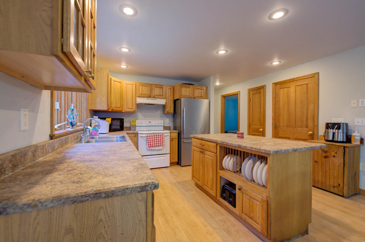 146 Lower Round Pond Road Bristol, ME 04539 - Photo 10 of 53 pic-9