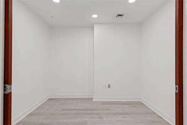 $3,000 | 1812 West Avenue, Unit 306, Austin, TX 78701