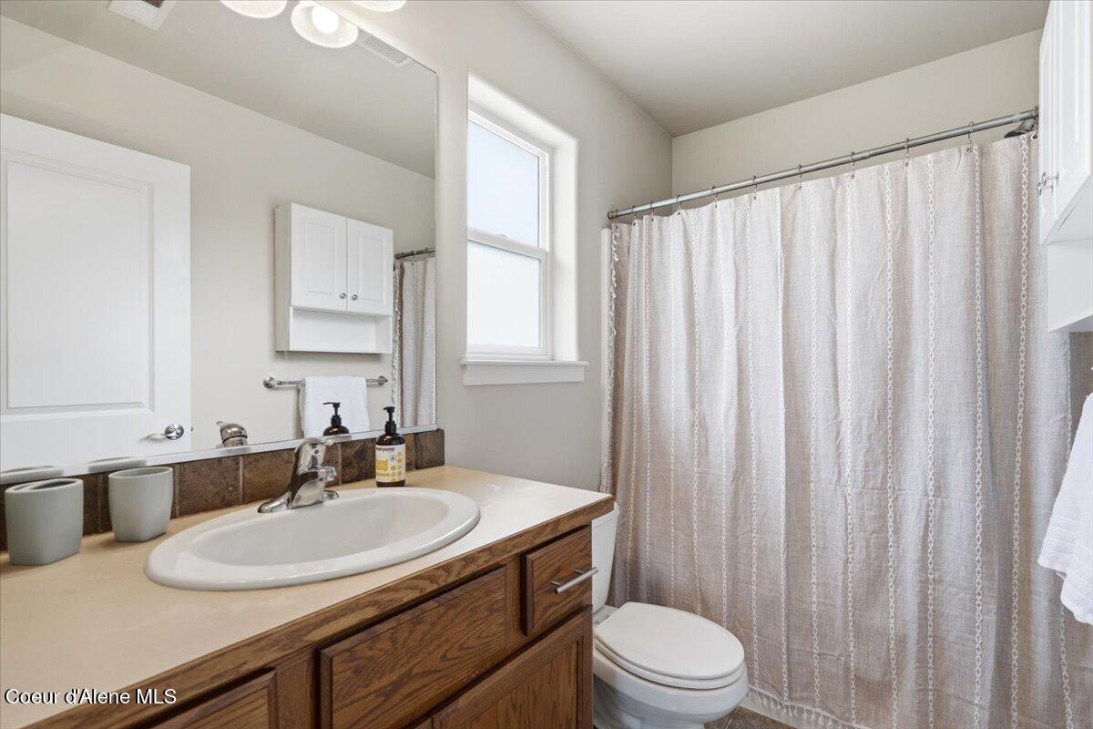 6208 Cornwall Street Coeur D'Alene, ID 83815 - Photo 21 of 33 21-Primary Bathroom
