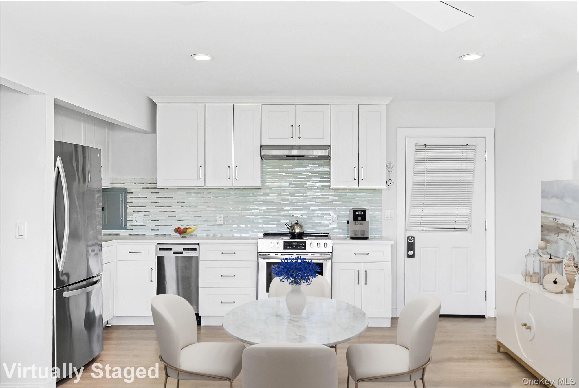 281 Dune Road, Unit 16B Westhampton Beach, NY 11978 - Photo 5 of 13