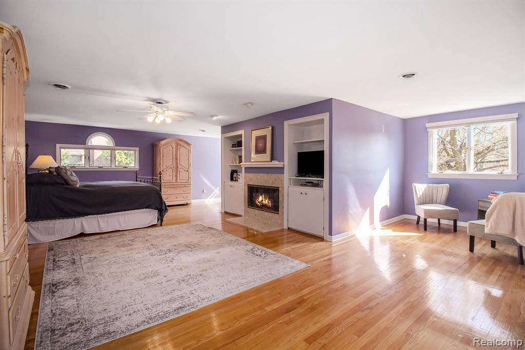 18281 Riverside Drive Beverly Hills, MI 48025 - Photo 13 of 26