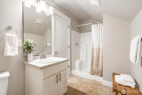 $780,000 | 27107 123rd Place Southeast, Kent, WA 98030