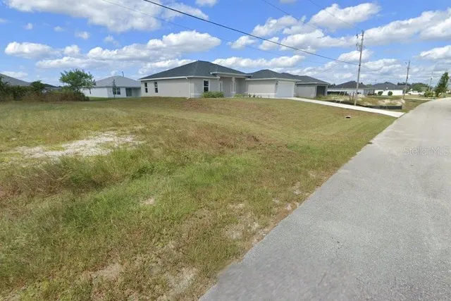 $49,500 | 4927 Columbus Boulevard, Sebring, FL 33872