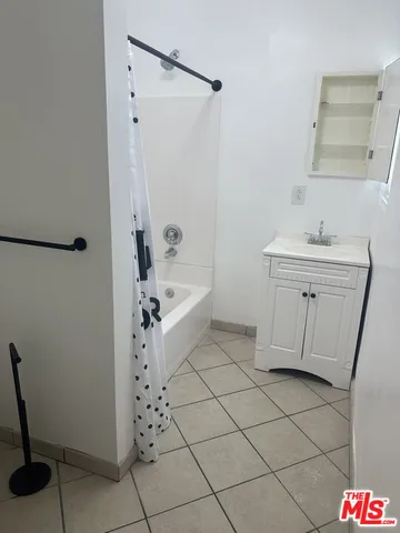 $4,399 | 1450 South Wooster Street, Los Angeles, CA 90035