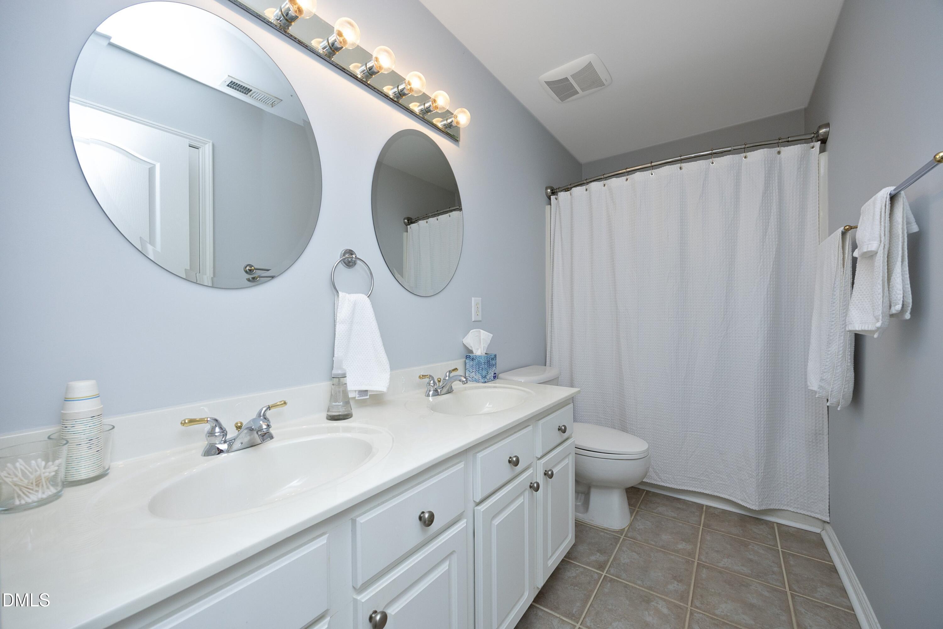 7537 Silver View Lane Raleigh, NC 27613 - Photo 30 of 50 29FullBath