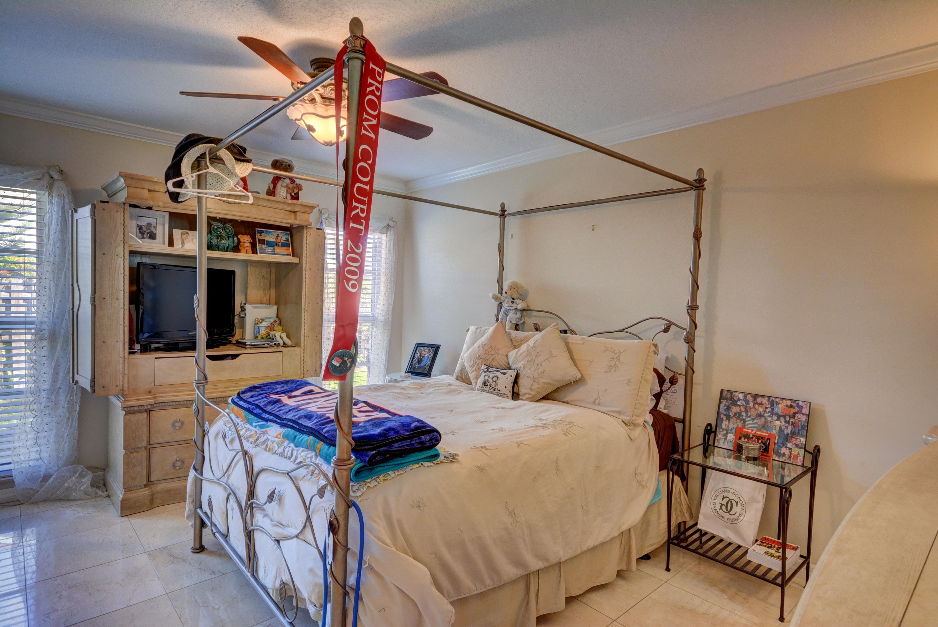 17648 Foxwood Way Boca Raton, FL 33487 - Photo 14 of 28 2ND BEDROOM