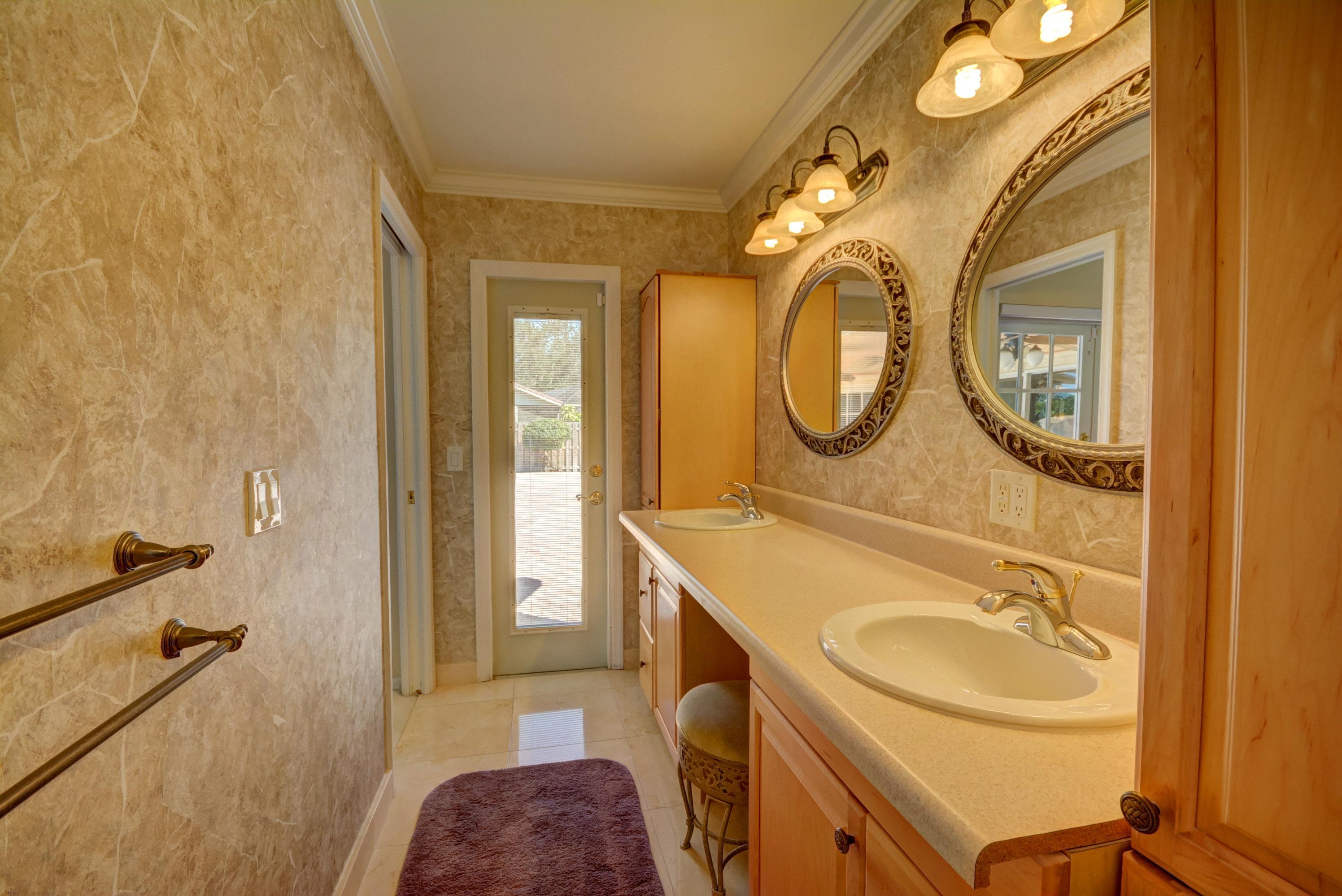 17648 Foxwood Way Boca Raton, FL 33487 - Photo 17 of 28 MASTER BATHROOM