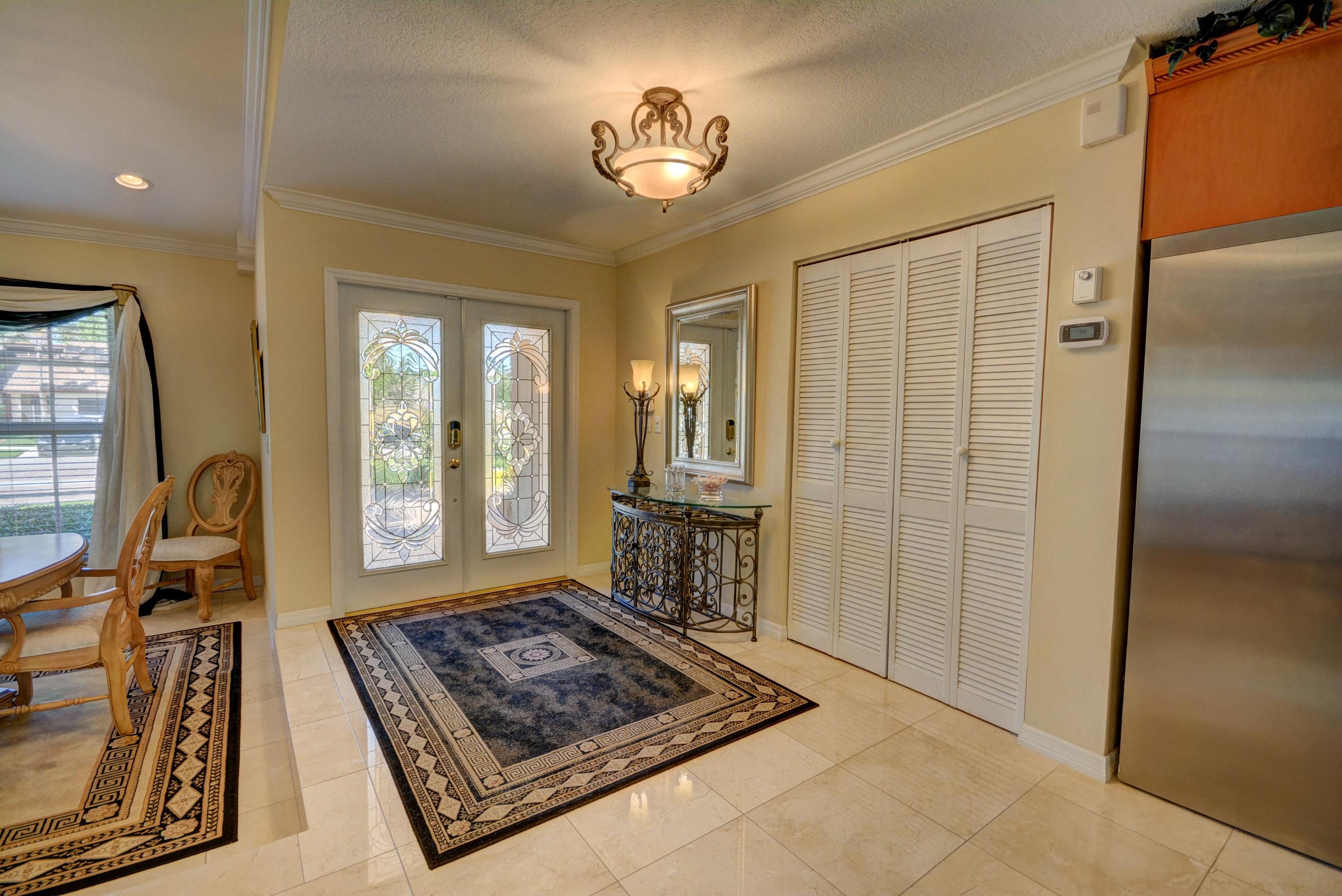 17648 Foxwood Way Boca Raton, FL 33487 - Photo 24 of 28 FOYER