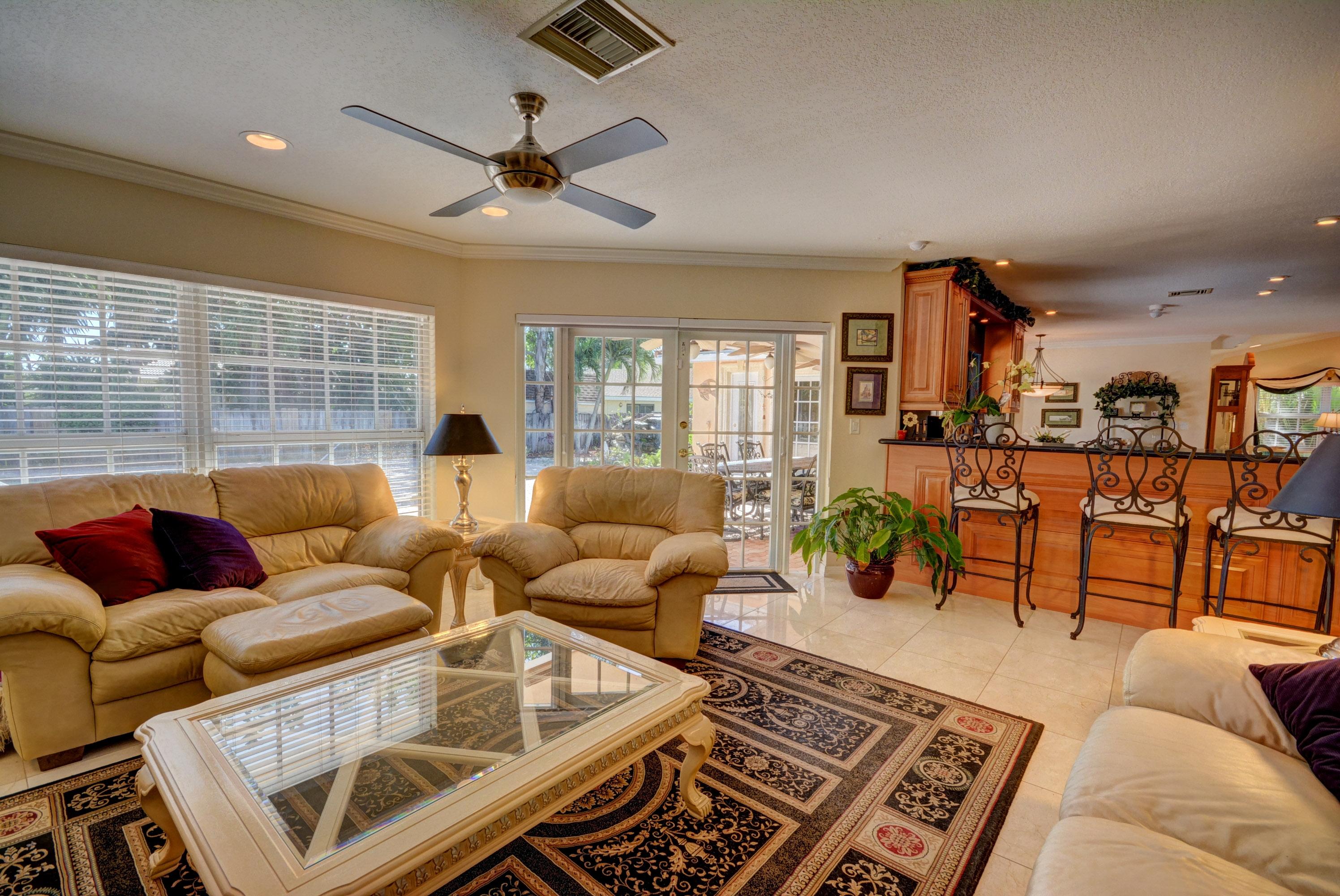 17648 Foxwood Way Boca Raton, FL 33487 - Photo 9 of 28 FAMILY ROOM
