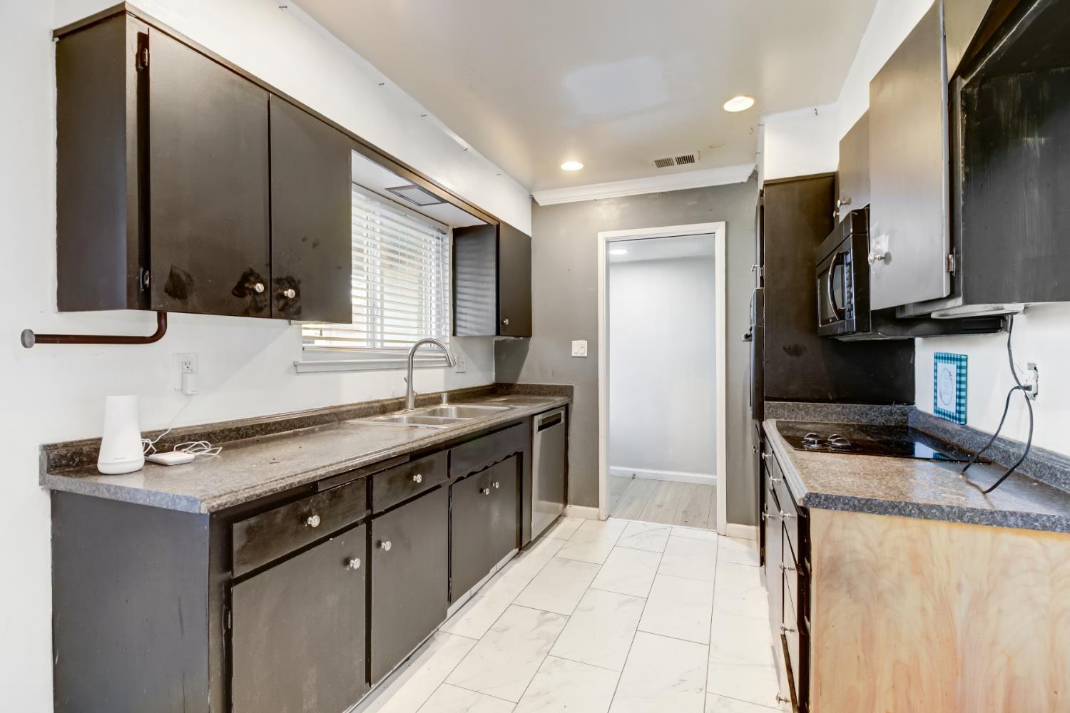 6231 Paris Street Citrus Heights, CA 95621 - Photo 13 of 42