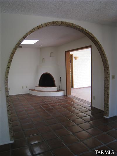 6870 North Cascade Spring Place Tucson, AZ 85718 - Photo 7 of 22