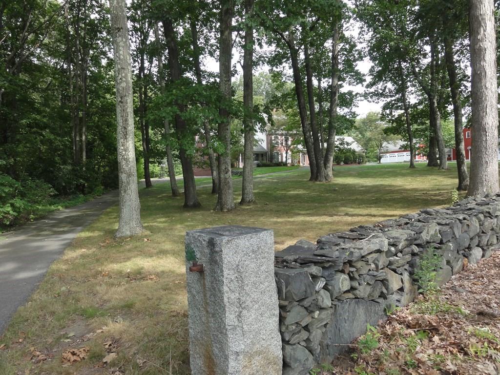 629 George Hill Road Lancaster, MA 01523 - Photo 5 of 42