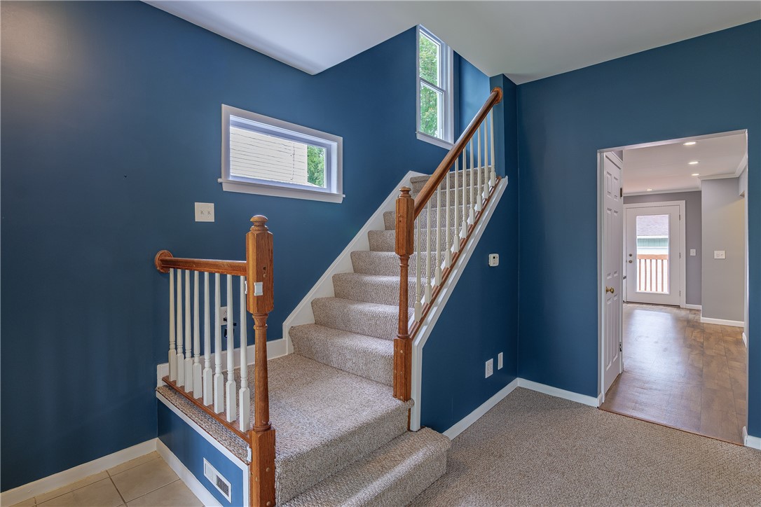 210 Laurelton Road Irondequoit, NY 14609 - Photo 11 of 50