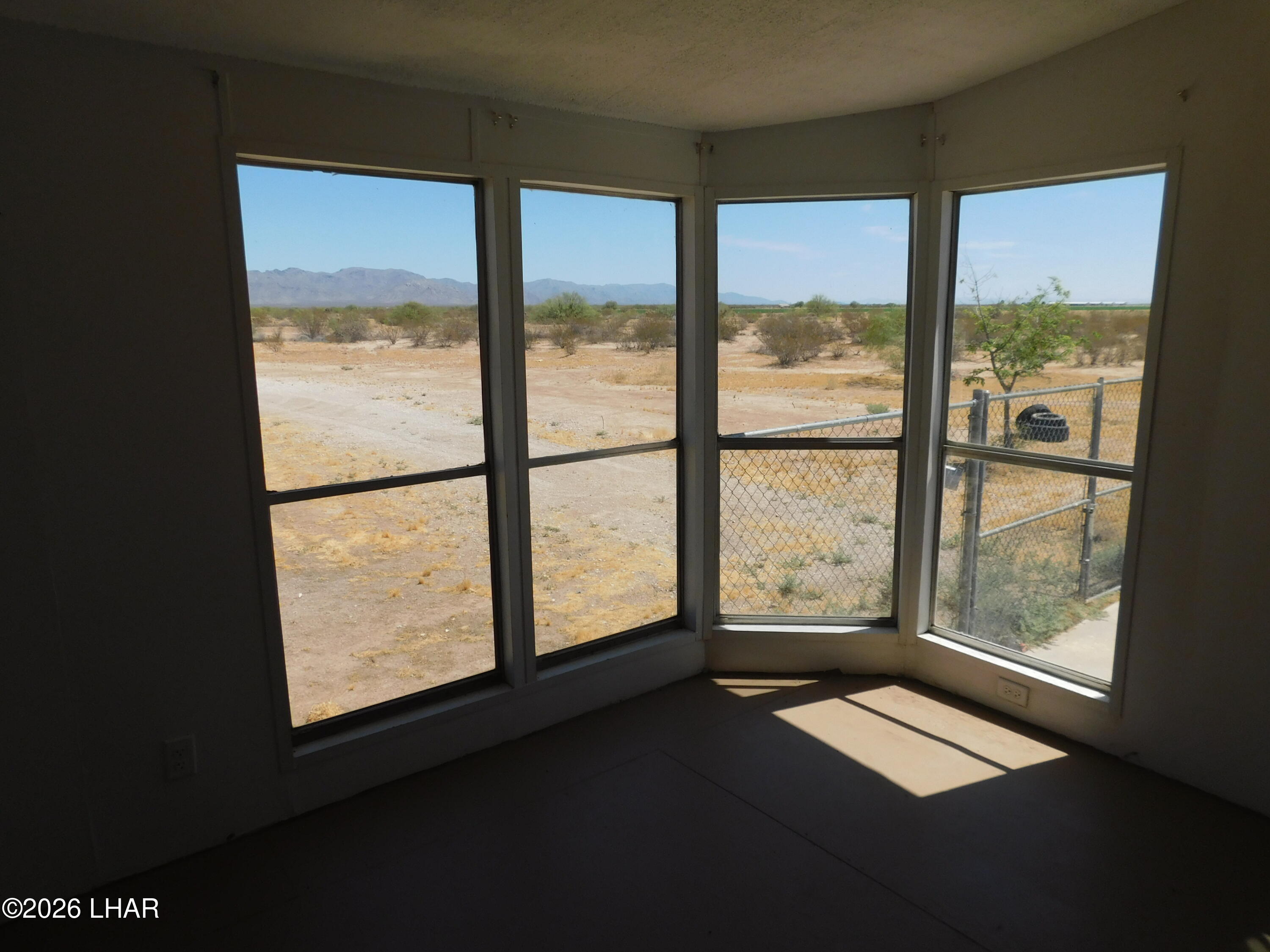 65942 Lindsey Road Salome, AZ 85348 - Photo 15 of 47