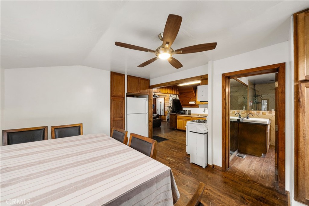 320 Sky View Lane Crestline, CA 92325 - Photo 12 of 50