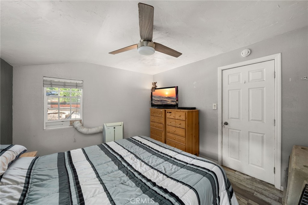 320 Sky View Lane Crestline, CA 92325 - Photo 13 of 50