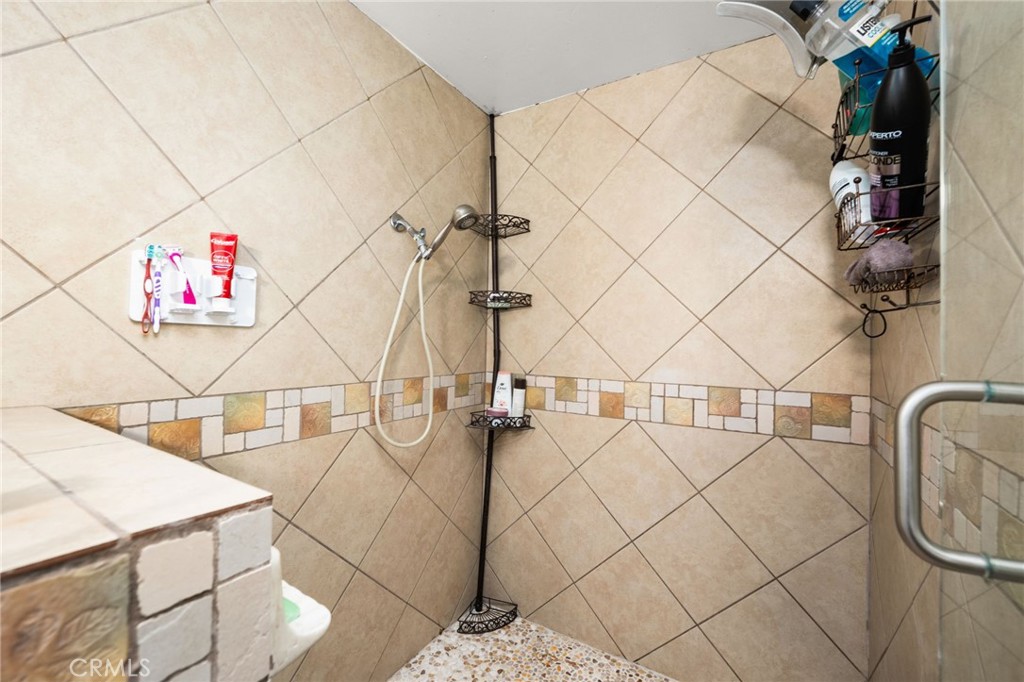 320 Sky View Lane Crestline, CA 92325 - Photo 17 of 50