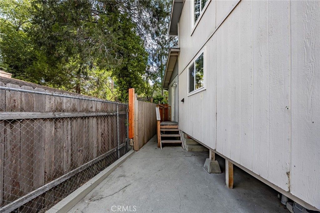 320 Sky View Lane Crestline, CA 92325 - Photo 36 of 50